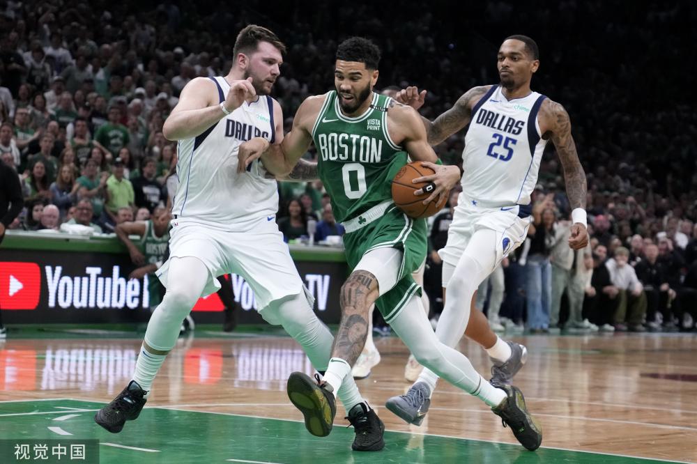 足球不仅仅 足球不仅仅